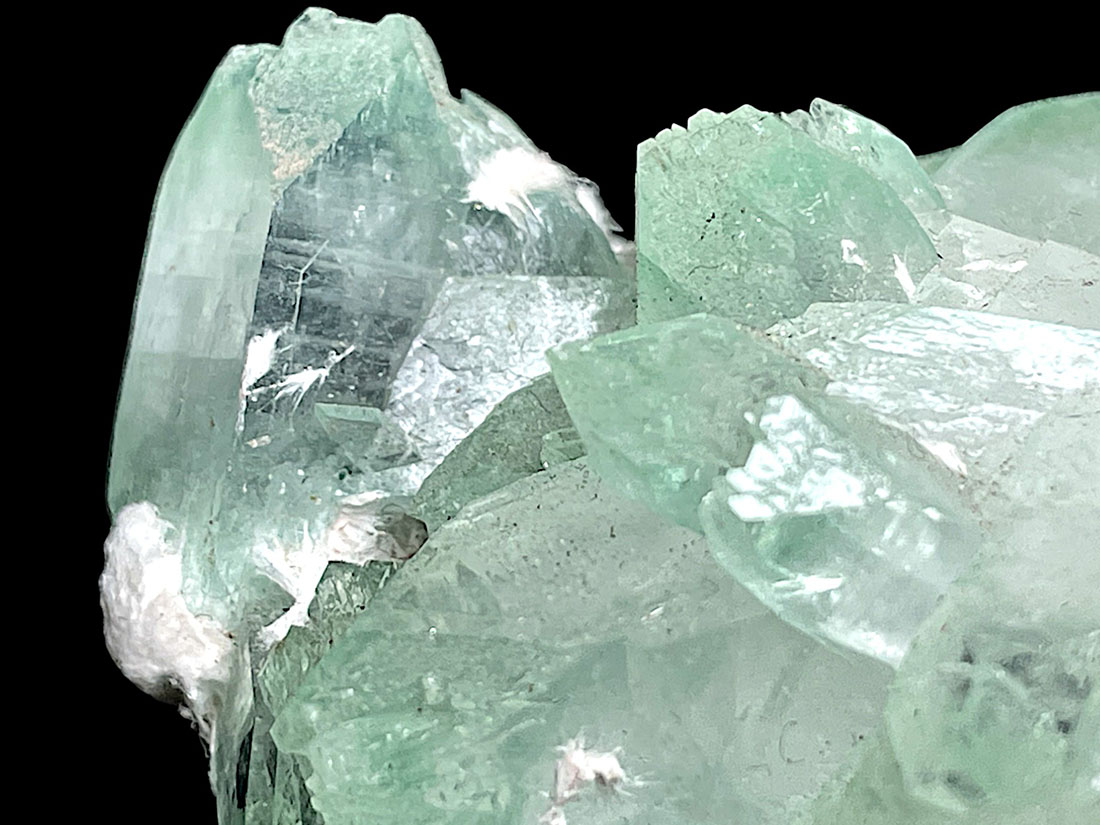 インド産グリーンアポフィライト/モルデナイト(魚眼石/モルデン沸石)