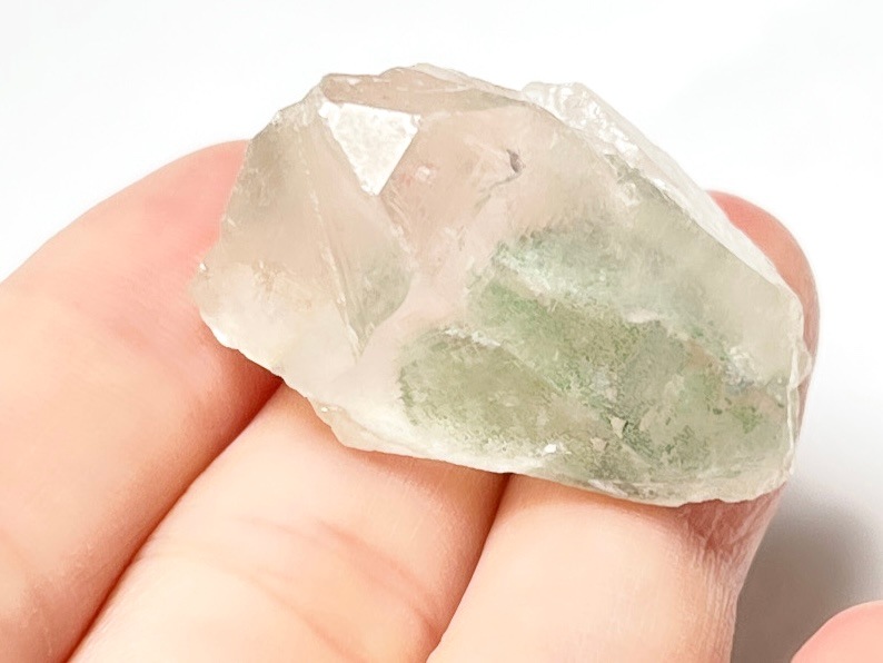 マダガスカル産 グリーンファントムクォーツ / Green Phantom Quartz