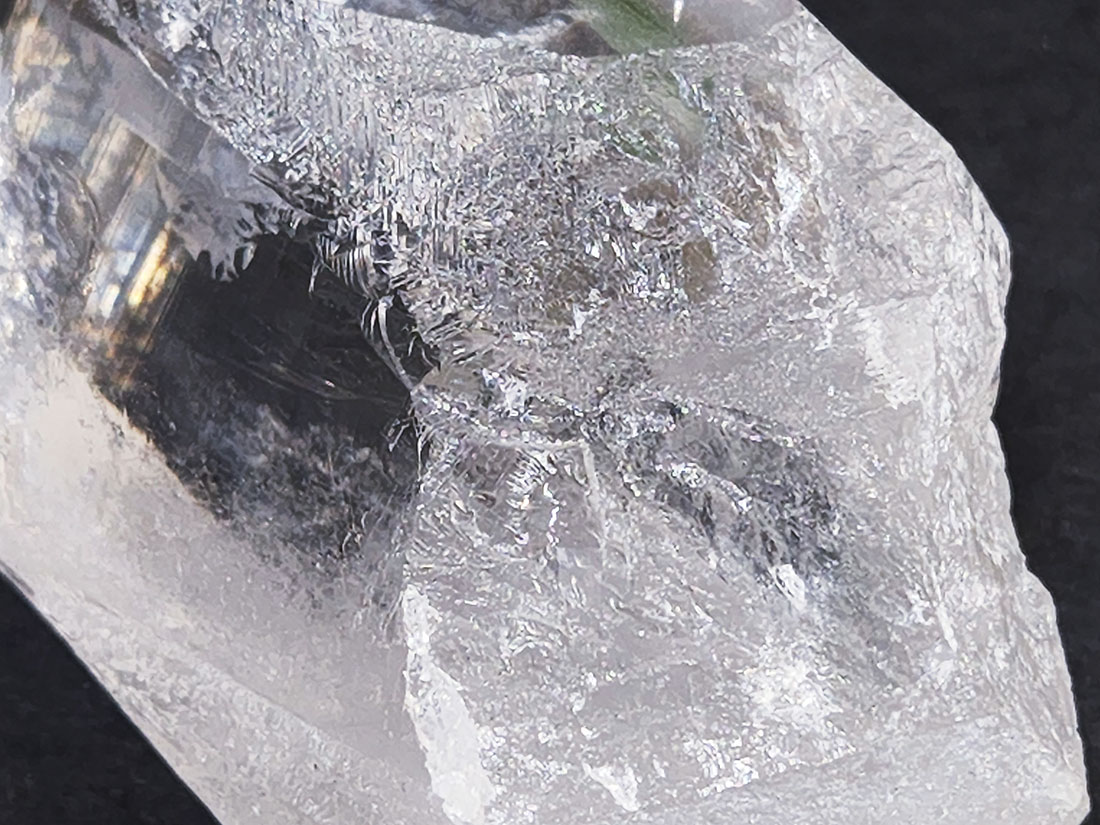ブラジル・トマスゴンサガ鉱山産 水晶ポイント / Quartz Crystal Cluster