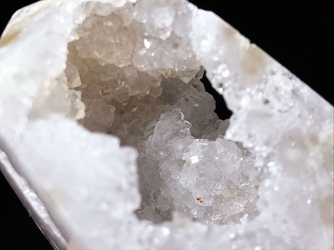 モロッコ産水晶ジオードポイントタイプ