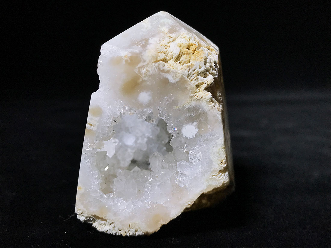 モロッコ産水晶ジオードポイントタイプ