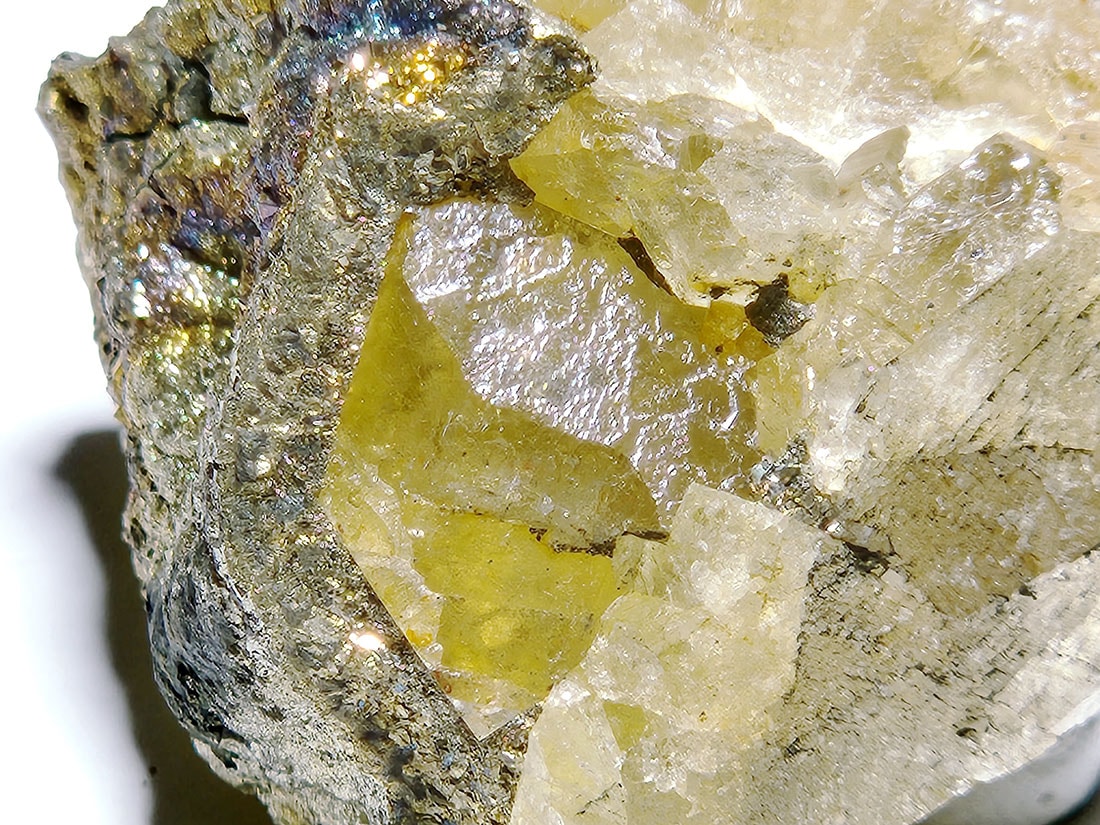 【スペイン/モスコナ産】イエローフローライト＆カルサイト 000000005311_ObhGnJB.jpg