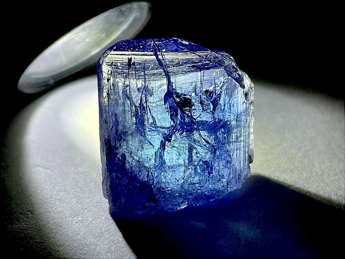 タンザニア/メレラニ産】タンザナイト結晶