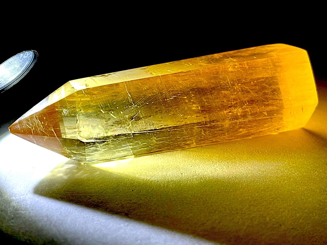 メキシコ産 ハニーカルサイト ポイント / Honny Calcite