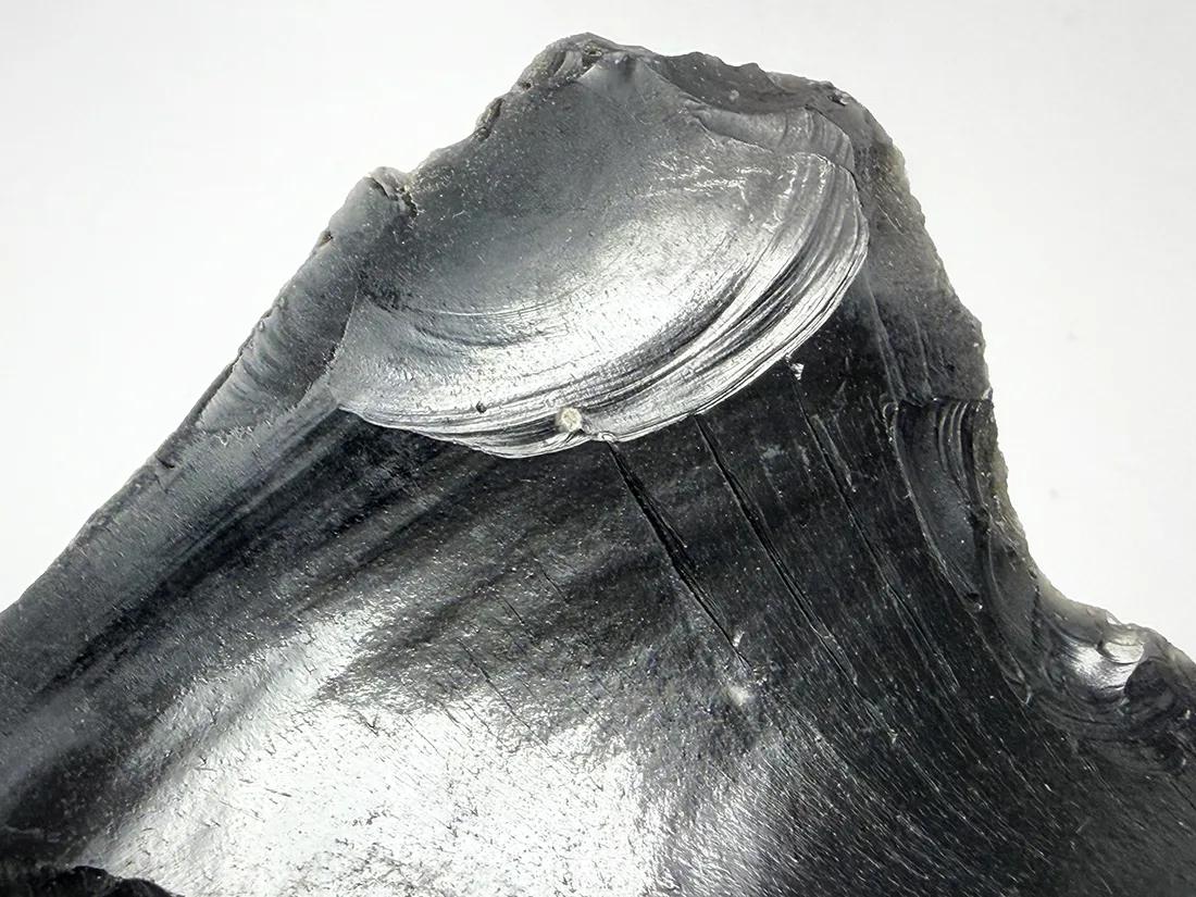 北海道白滝村(旧)産 黒曜石(十勝石) / Obsidian