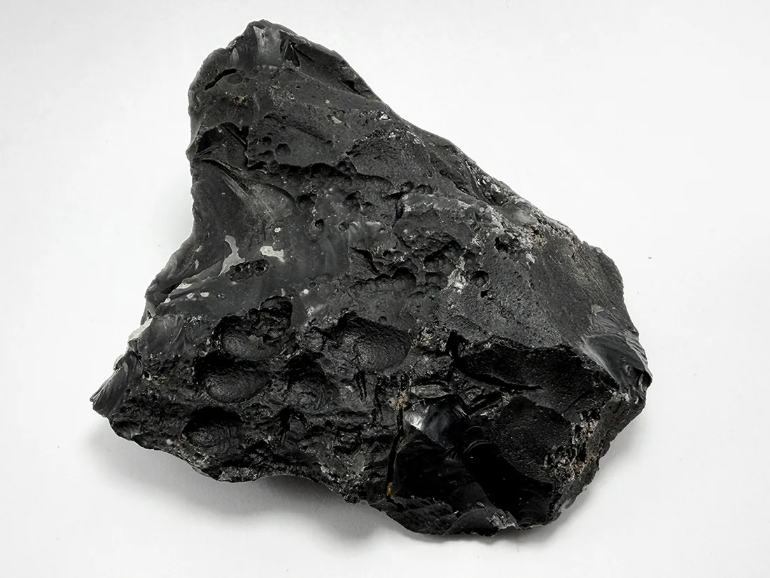 北海道白滝村(旧)産 黒曜石(十勝石) / Obsidian