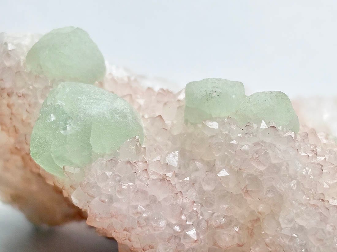アルゼンチン産 フローライト on クォーツ / Fluorite on Quartz