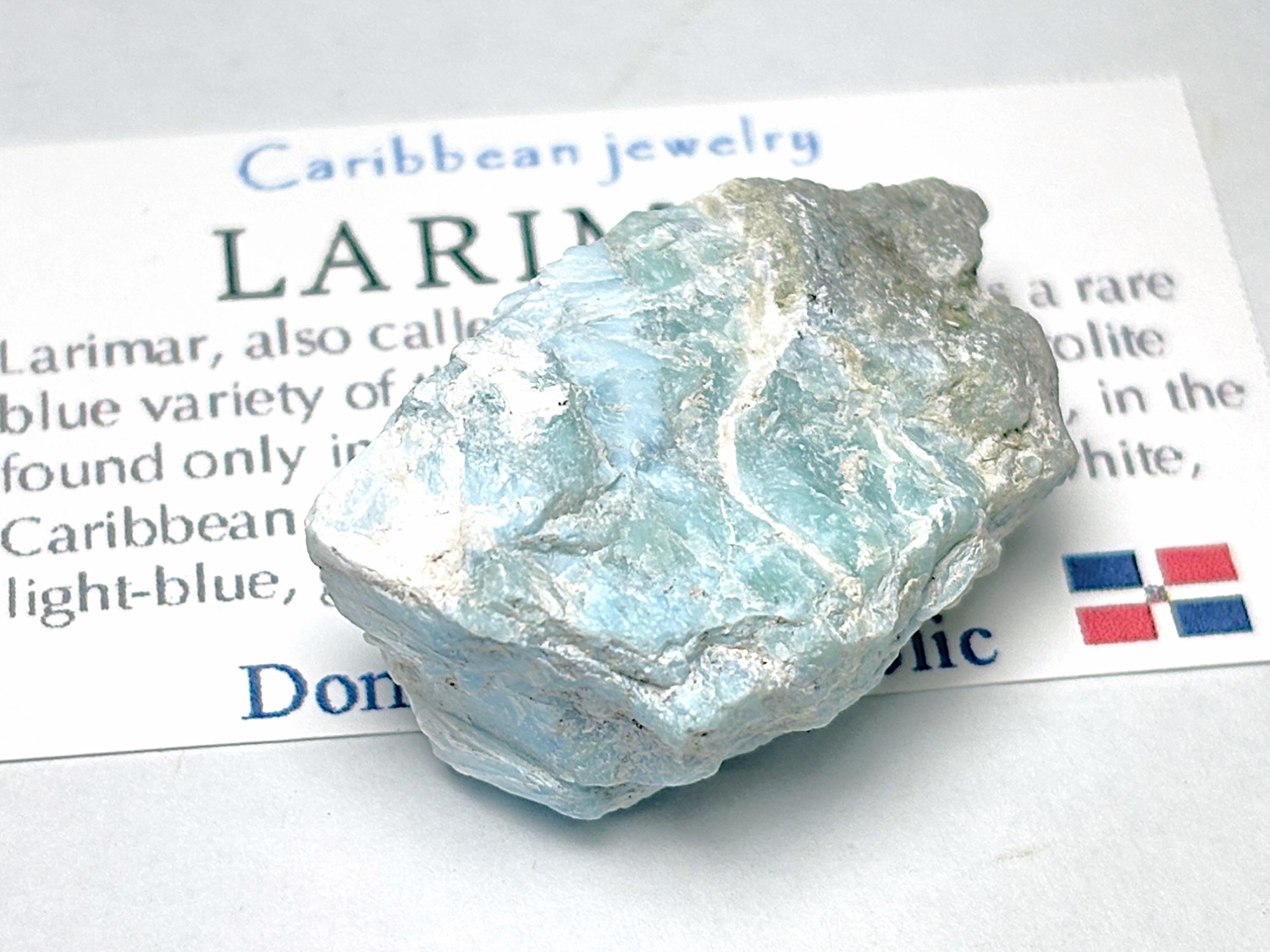 ドミニカ共和国産 ラリマー(ソーダ珪灰石)/Larimar