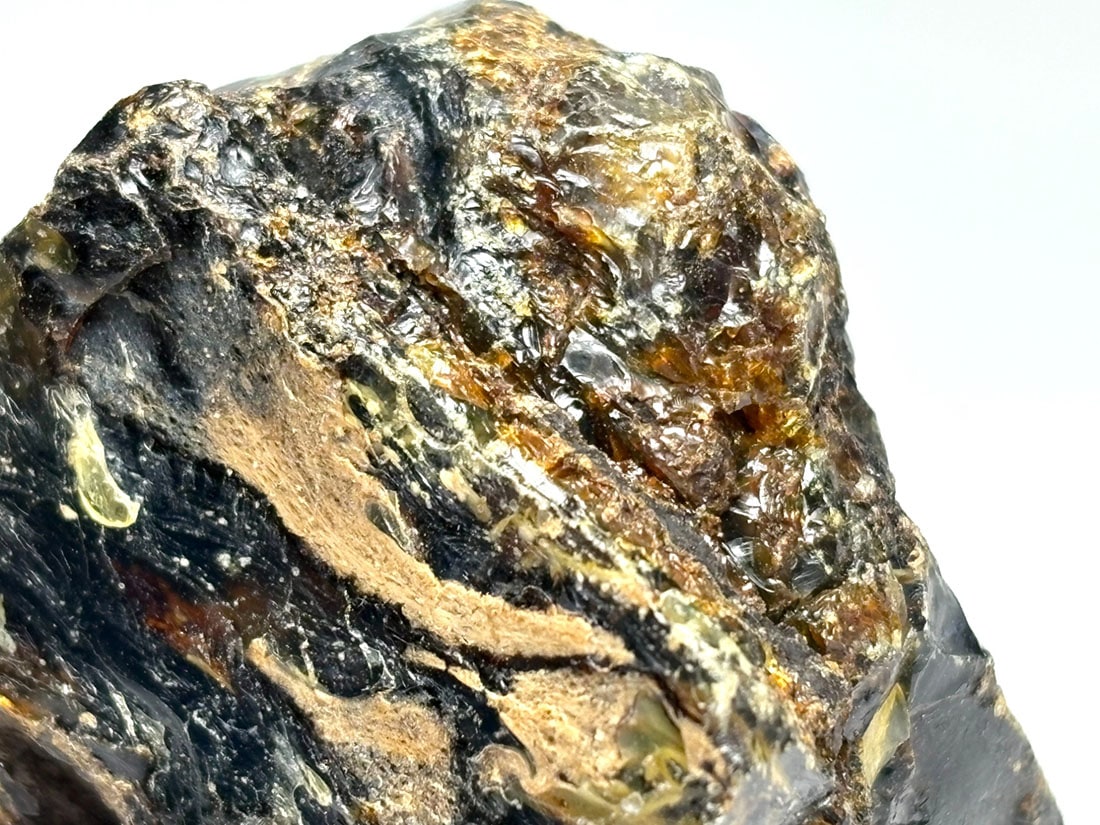 インドネシア・スマトラ産 ブルーアンバー ( 青琥珀 ) / BlueAmber