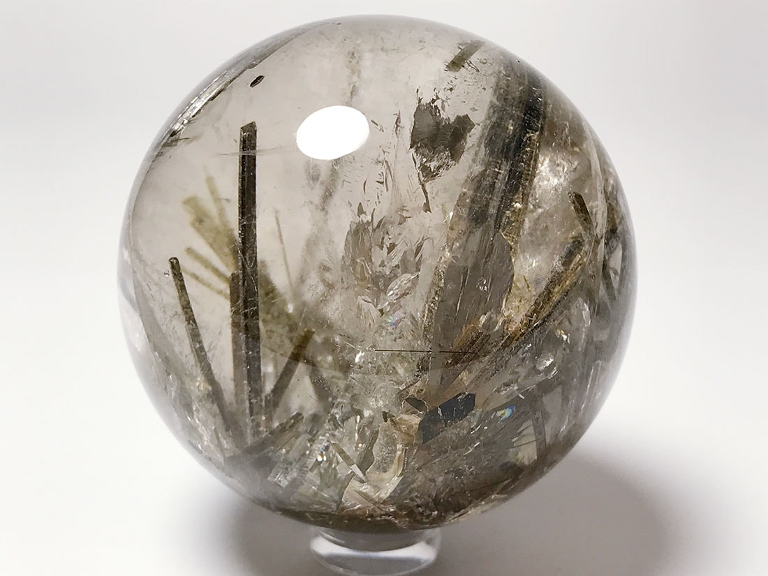 エピドートinクォーツ 58mm丸玉 ( 緑簾石 )/ Epidote in Quartz