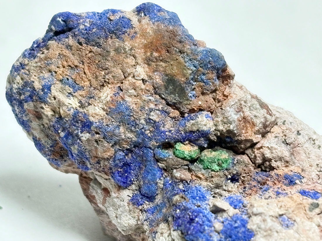 トゥイシット鉱山産 アズライト ( 藍銅鉱 )/ Azurite