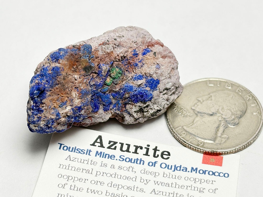 トゥイシット鉱山産 アズライト ( 藍銅鉱 )/ Azurite