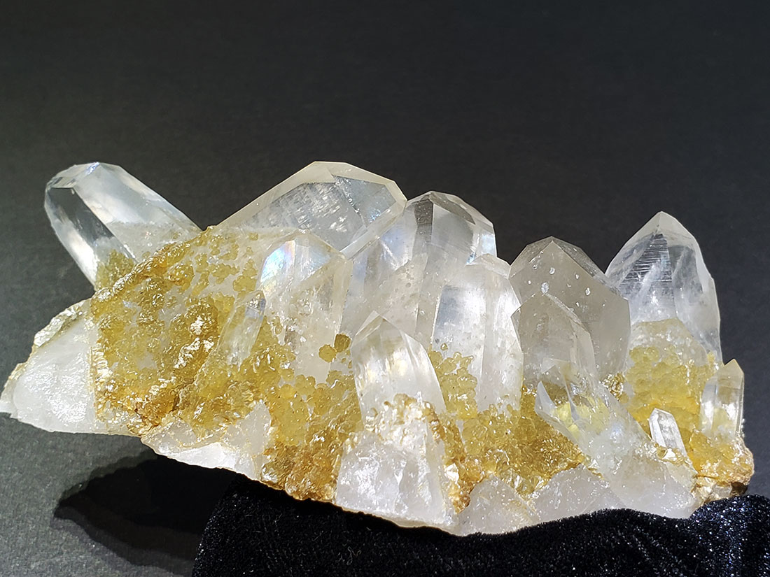モスコバイトオンクォーツ/Muscovite on Quartz Tantric Twins Crystal 