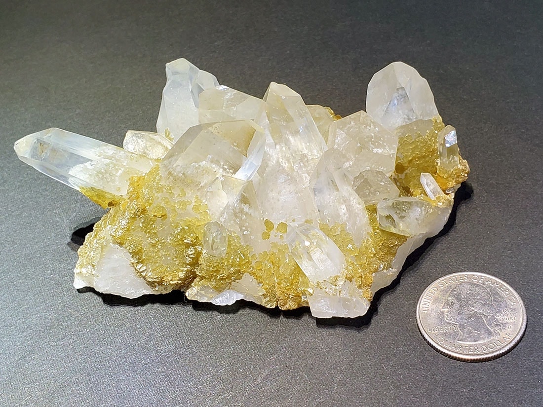 モスコバイトオンクォーツ/Muscovite on Quartz Tantric Twins Crystal 