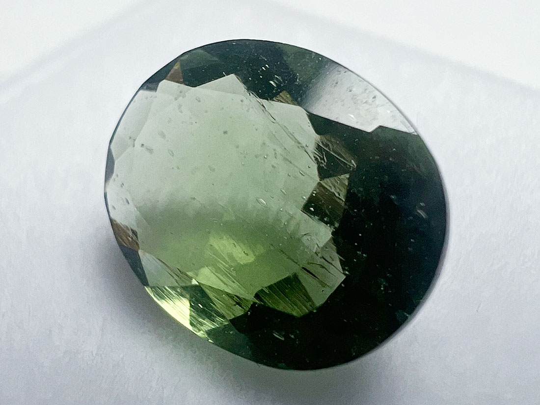 モルダバイト 2.78ctルース/Moldavite