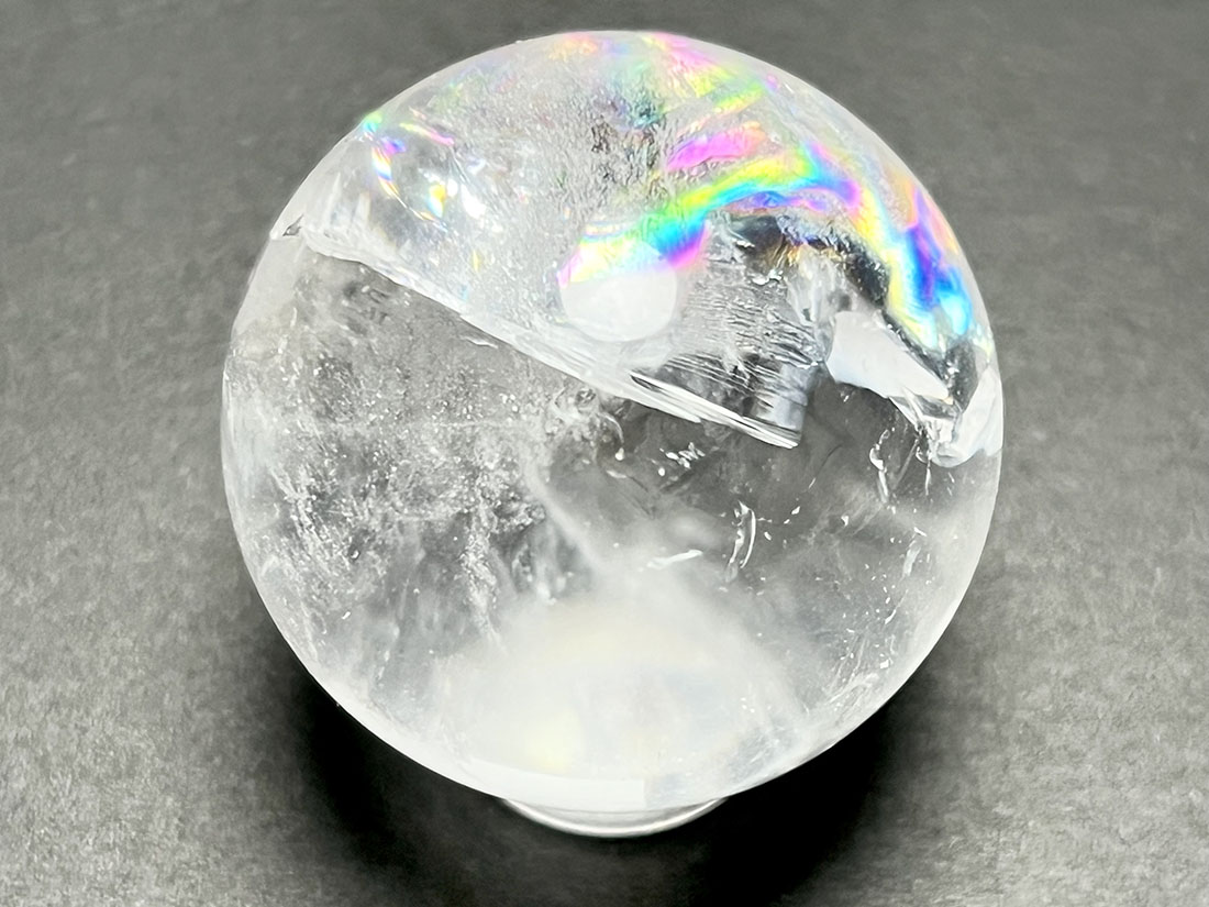 アイリスクォーツ (レインボークォーツ) 33mm 丸玉 / Iris Quartz