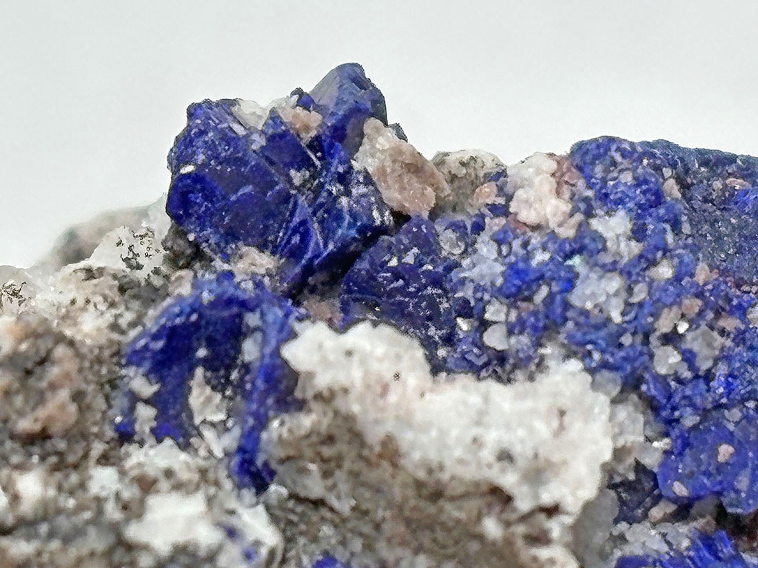 トゥイシット鉱山産 アズライト ( 藍銅鉱 )/ Azurite