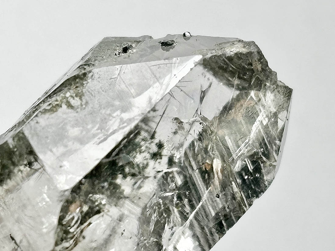 インド マニハール産 ヒマラヤ水晶 (ルチル/アナテース・クローライト