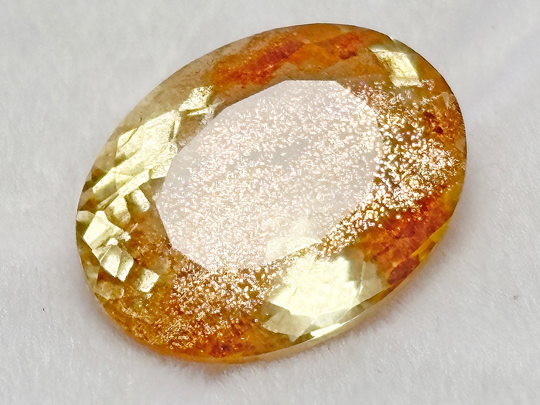 アメリカ・オレゴン州産 オレゴンサンストーン ルース 3.72ct アメリカ・オレゴン州産 オレゴンサンストーン ルース 3.72ct