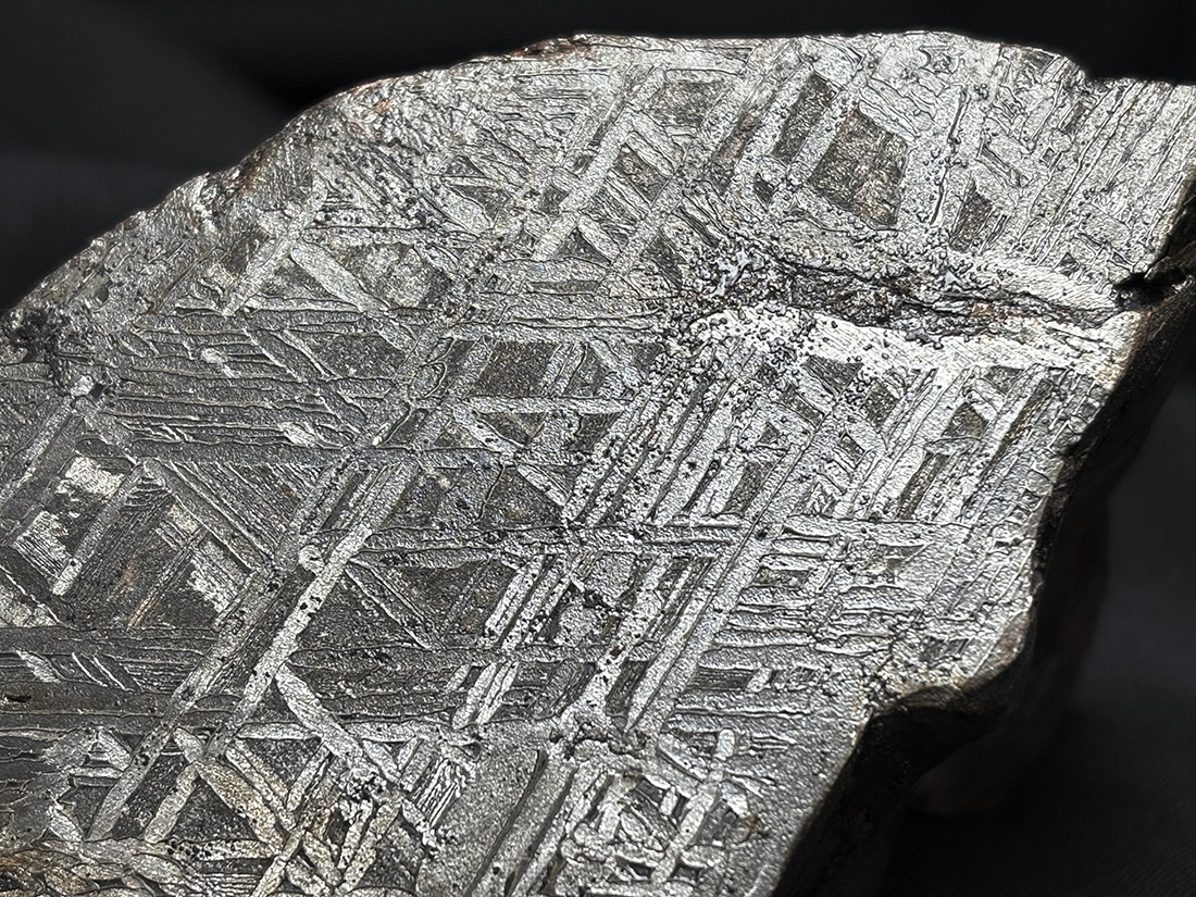 アルタイ隕石 新疆ウイグル自治区産 アルタイ隕石 / Altai Meteorite