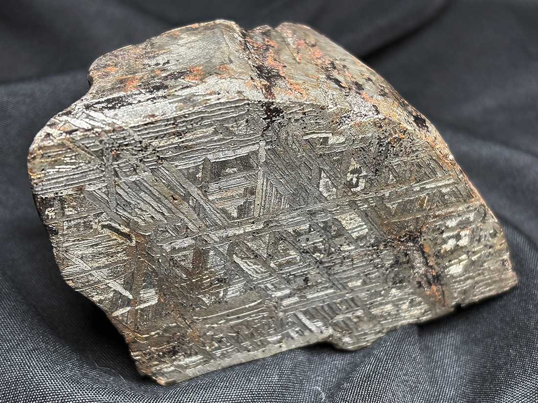新疆ウイグル自治区産 アルタイ隕石 / Altai Meteorite