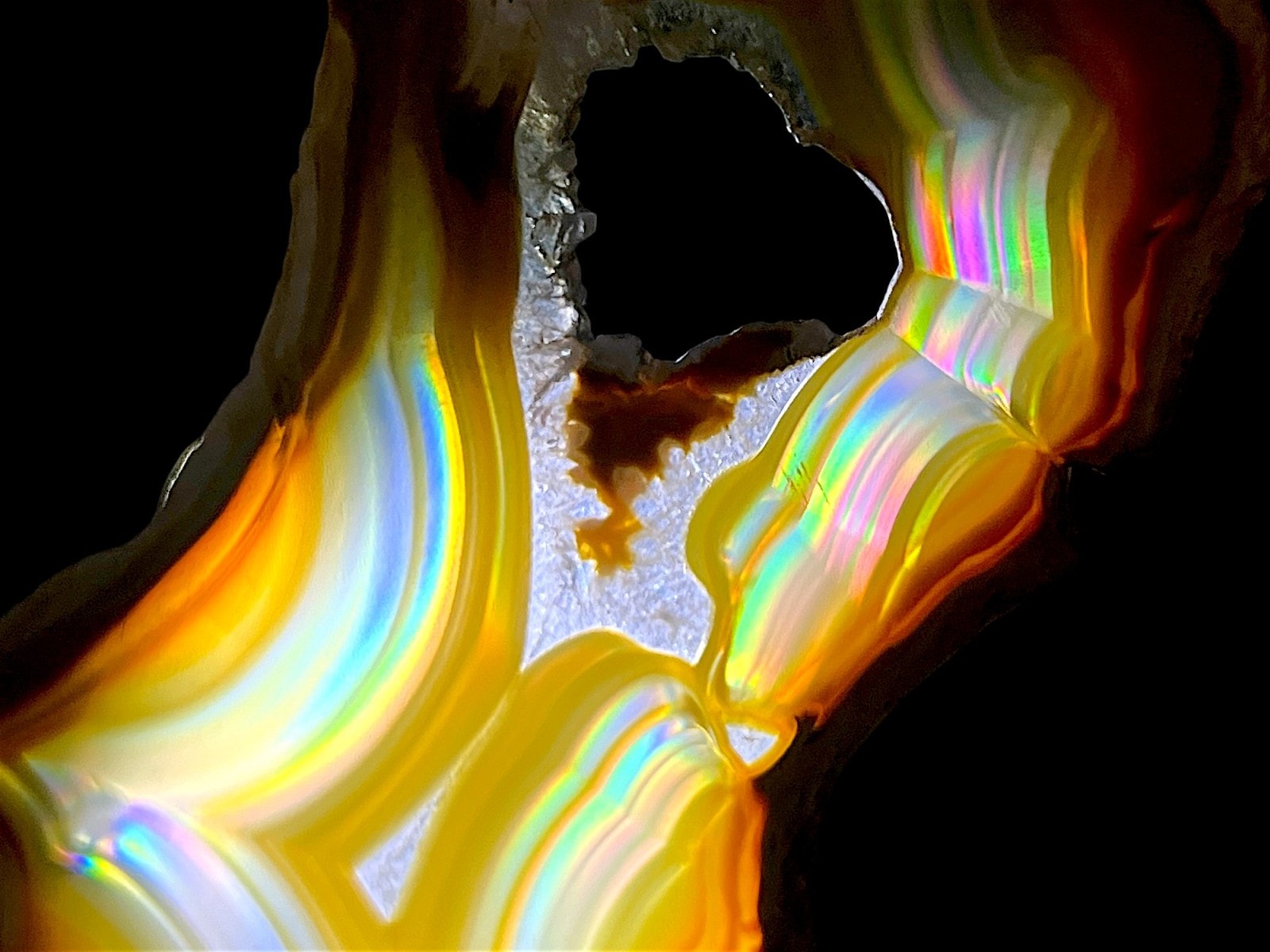インドネシア産 イリスアゲート 大き目スライス /Iris Agate