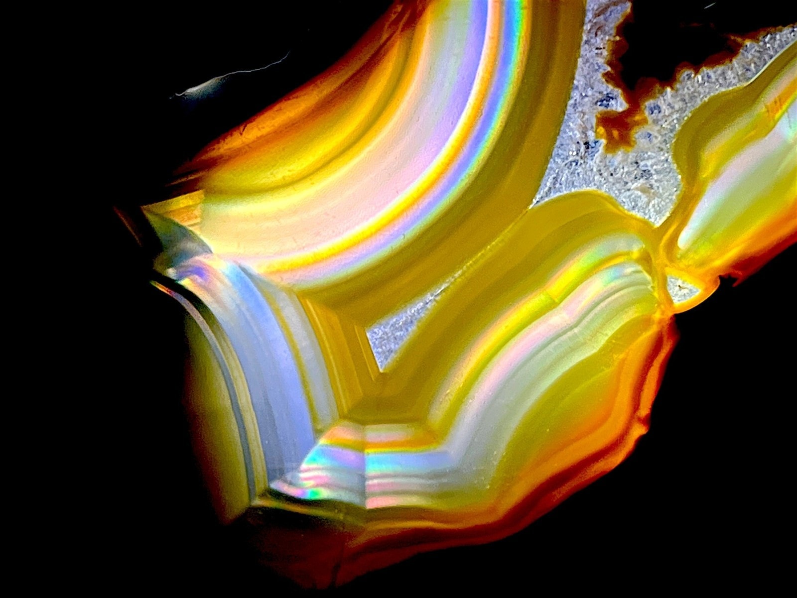 インドネシア産 イリスアゲート 大き目スライス /Iris Agate