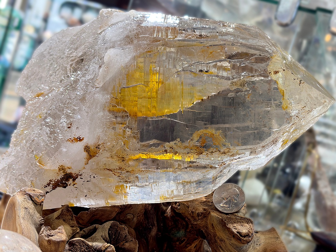 パキスタン産 大聖堂水晶 / Cathedral Quartz