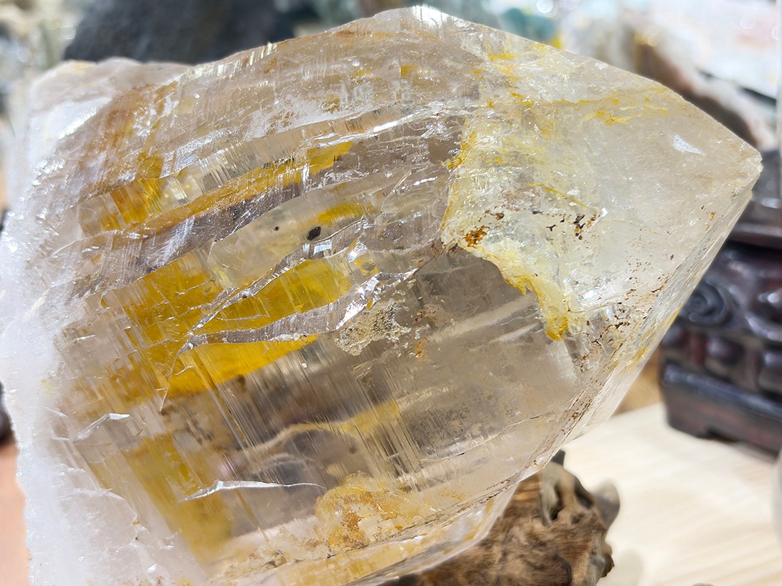 パキスタン産 大聖堂水晶 / Cathedral Quartz