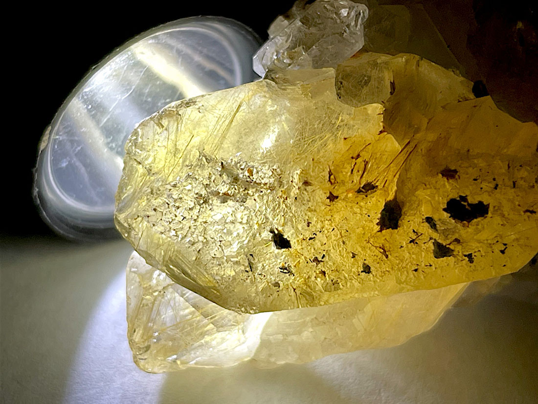 ブラジル産 ルチルクォーツ ( 金鉱石入り水晶 )/Rutilated Quartz