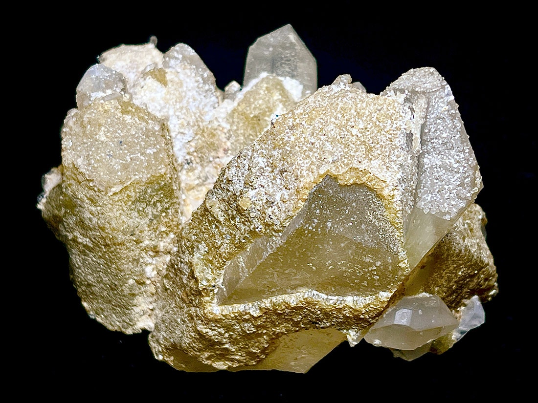 パワーストーン　天然石　イエローマイカ(モスコバイト)　1,476g　N.810 モスコバイトオンクォーツ/Muscovite on Quartz Tantric Twins Crystal