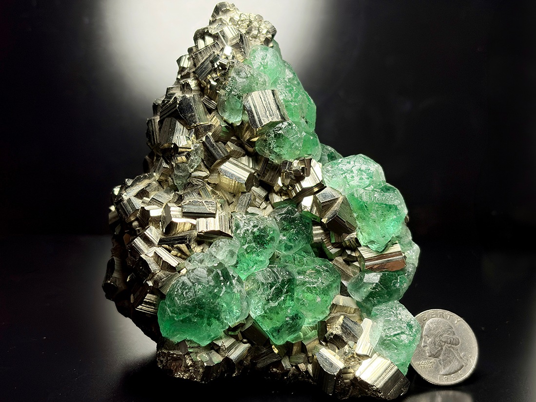 フローライト（パイライト入り）フランス産 ペルー・ミルポ鉱山産 フローライト＆パイライト / Fluorite＆Pyrite