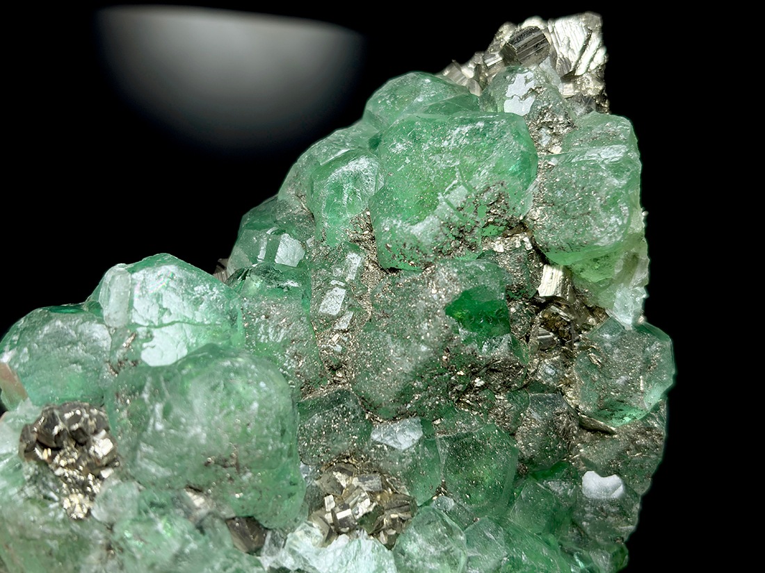 ペルー・ミルポ鉱山産 フローライト＆パイライト / Fluorite＆Pyrite