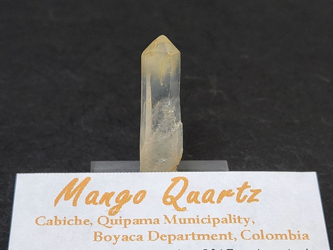 コロンビア産 マンゴークォーツ
