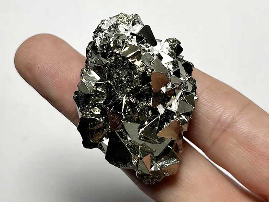 超レア！ペルー産 八面体パイライト ミニ