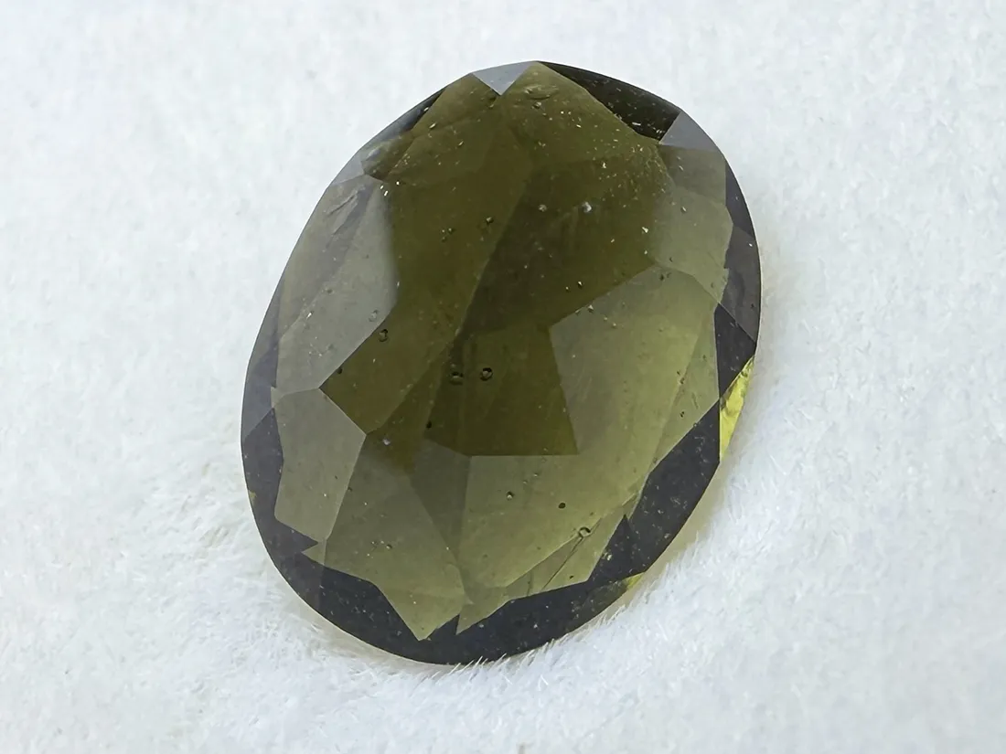 鑑別書付き】チェコ産 モルダバイト 1.458ct ルース / Moldavite