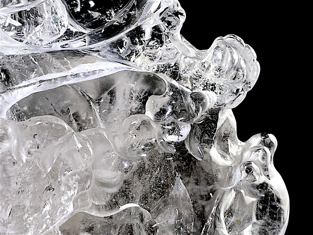 翡翠 龍と雲 彫刻 木製台座付き 専用箱付き 1862g 翡翠 龍と雲 彫刻 木製台座付き 専用箱付き 1862g 翡翠 龍と雲