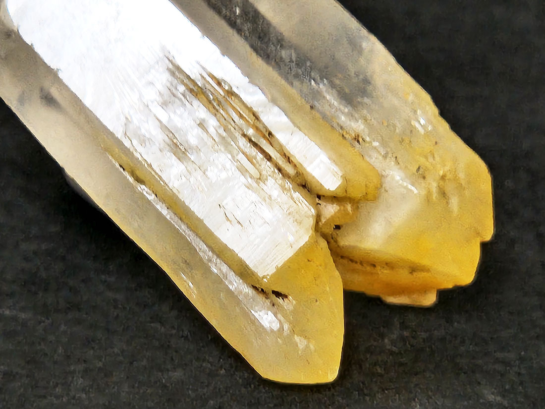 コロンビア産 マンゴークォーツ コロンビア産 マンゴークォーツ