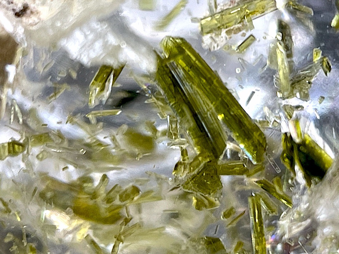 ポリッシュポイント（トルマリンinクォーツ）