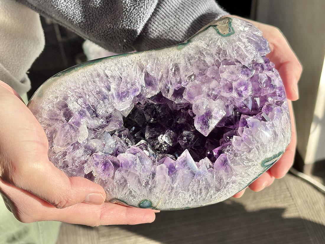 アメジストジオード 21cm ウルグアイ産 アメジスト ジオード ( 紫水晶 )/ Amethyst