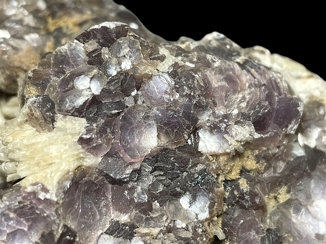 レピドライト原石 レピドライト - 吉祥寺の天然石のお店『Seven Wishes』