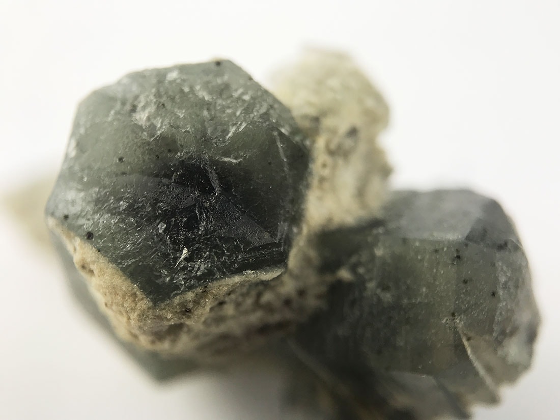 内モンゴル産 ヘデンバーガイトinクォーツ（インターフェレンス