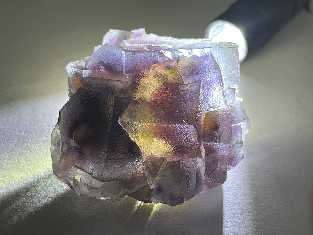 内モンゴル(インドゥ鉱山)産 フローライト