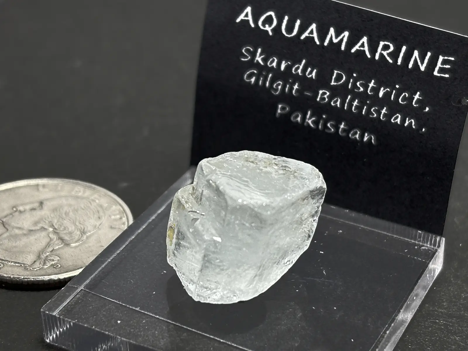 パキスタン産 アクアマリン 柱状結晶 ( 藍玉 )/ Aquamarine