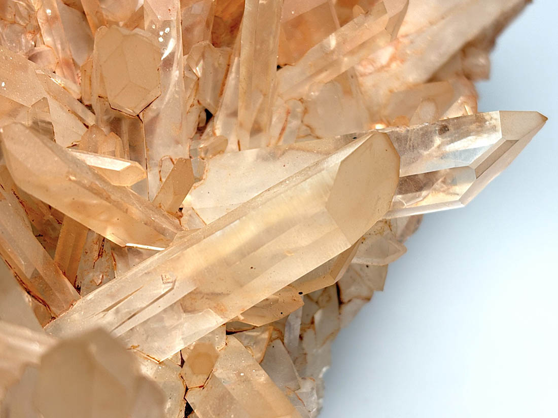 マジックフルーツ ２８ｔ マダガスカル産 タンジェリンクォーツ 大型/ Tangerine Quartz