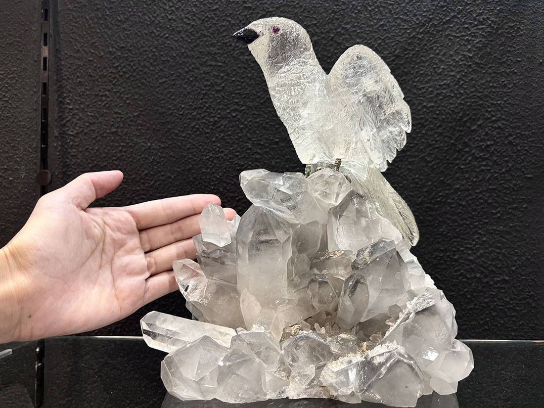 ブラジル産 水晶 鳥彫刻 / Quartz