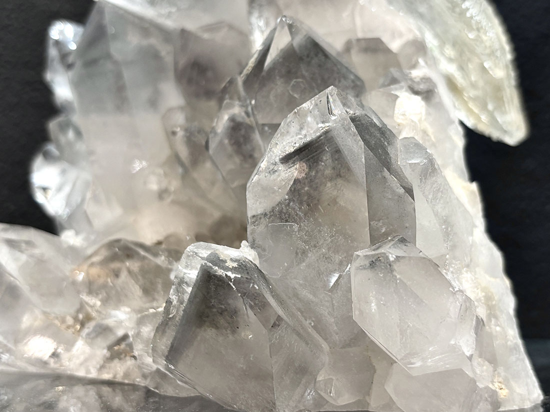 ブラジル産 水晶 鳥彫刻 / Quartz