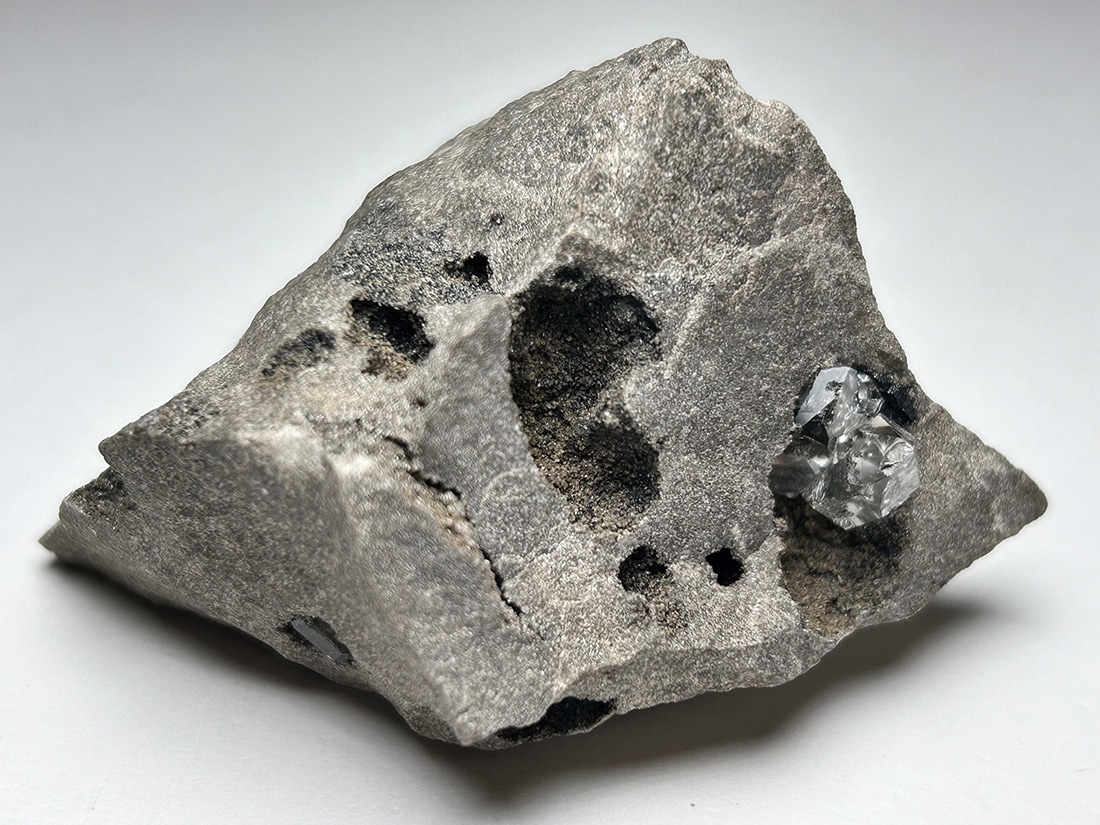 ニューヨーク州産 ハーキマーダイヤモンド 母岩付き / Herkimer Diamond