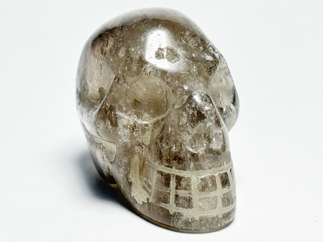 スモーキークォーツ スカル彫刻 /Smoky Quartz Scull