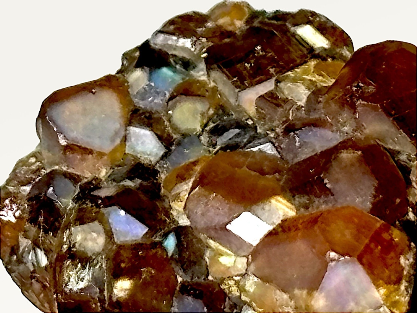 奈良県天川村産 レインボーガーネット